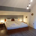 Am 